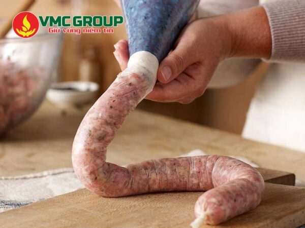 Vỏ collagen làm xúc xích có an toàn không