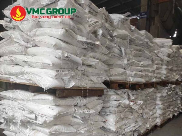 Sử dụng xút vảy xử lý nước như thế nào